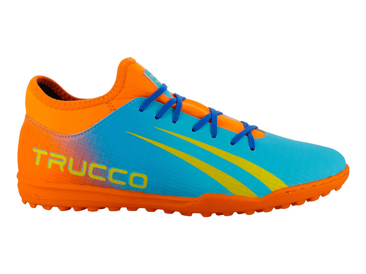 Zapato de fútbol Leon Trucco en colores azul y naranja con suela para césped sintético.
