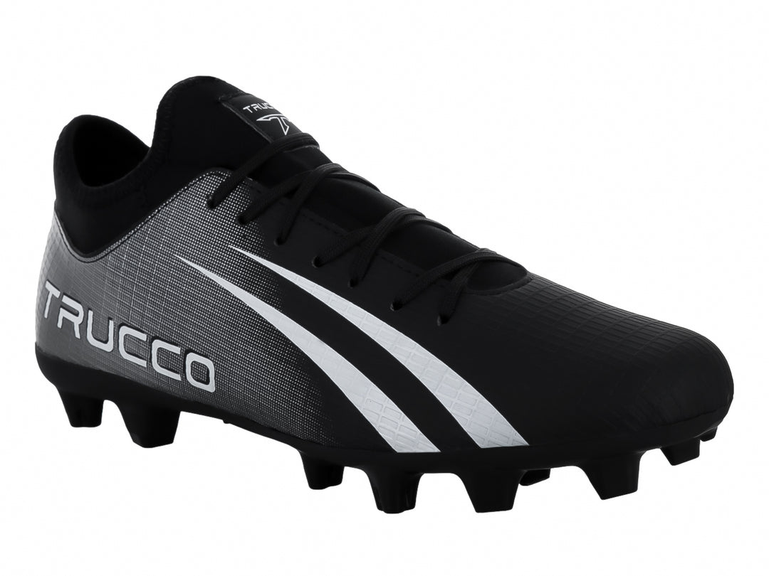 Botín de fútbol Leon Trucco color negro con sección trasera plateada y franjas blancas laterales.