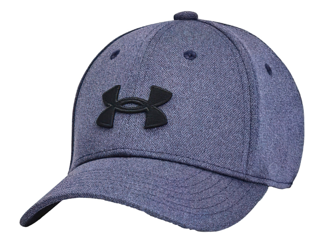 Gorra deportiva Under Armour en color azul marino con logotipo negro frontal y visera curva.