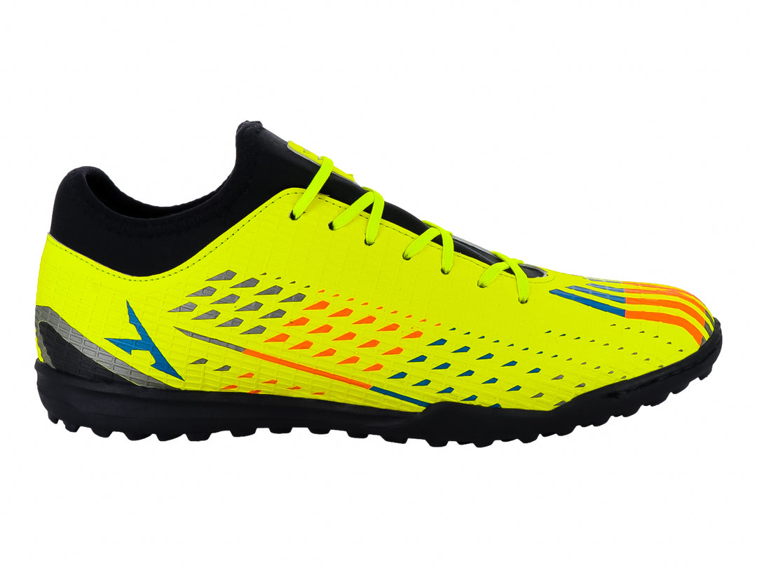 Zapato de fútbol Leon Trucco color amarillo neón con detalles en negro, naranja y azul.