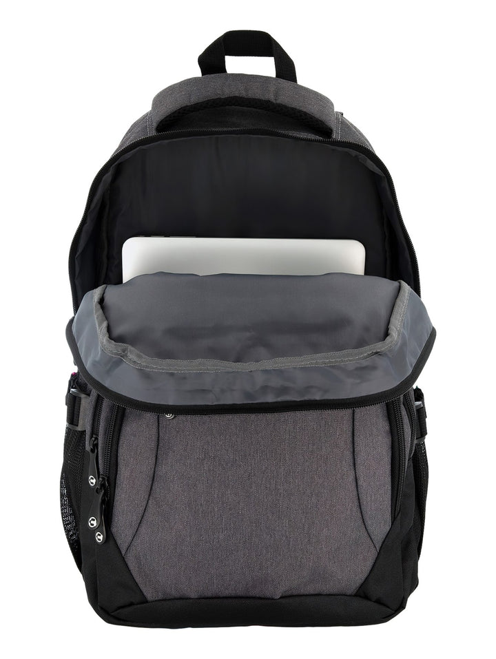 Mochila Charly color gris oscuro con detalles en negro y logotipo frontal, diseño deportivo y funcional.
