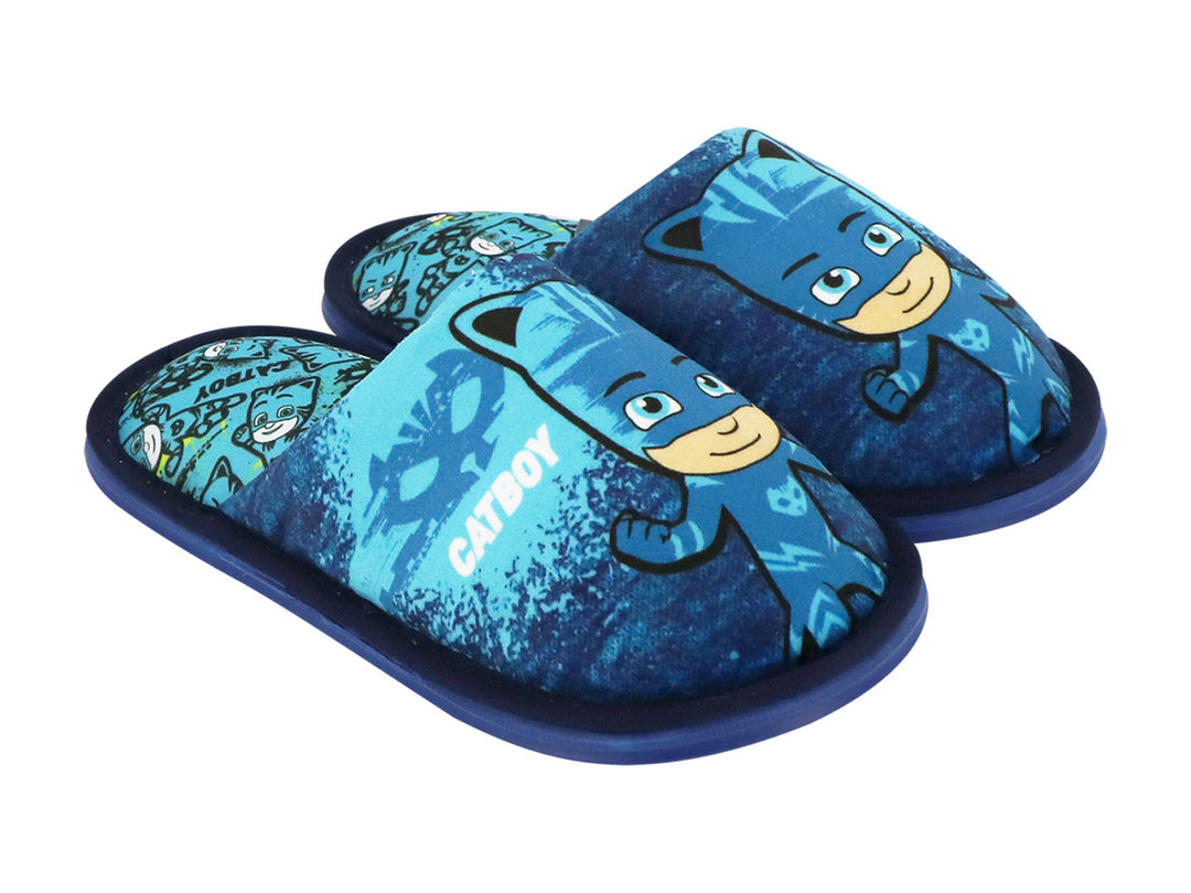 Par de pantuflas azules con estampado del personaje Catboy de PJ Masks.