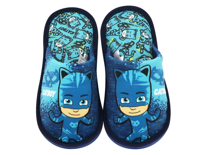 Par de pantuflas azules con estampado del personaje Catboy de PJ Masks.