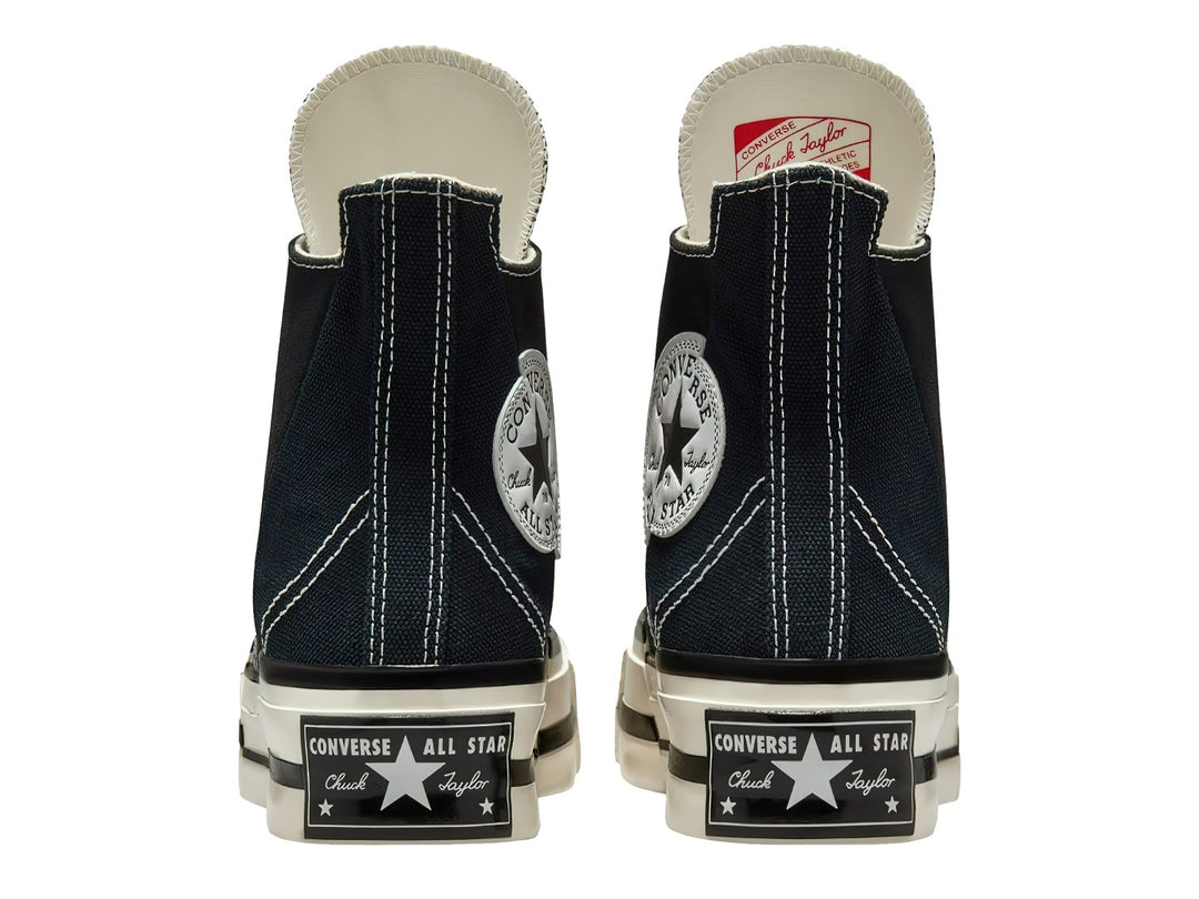 Tenis Converse Chuck Taylor All Star 70 Hi Plus color negro con suela blanca y franjas negras.