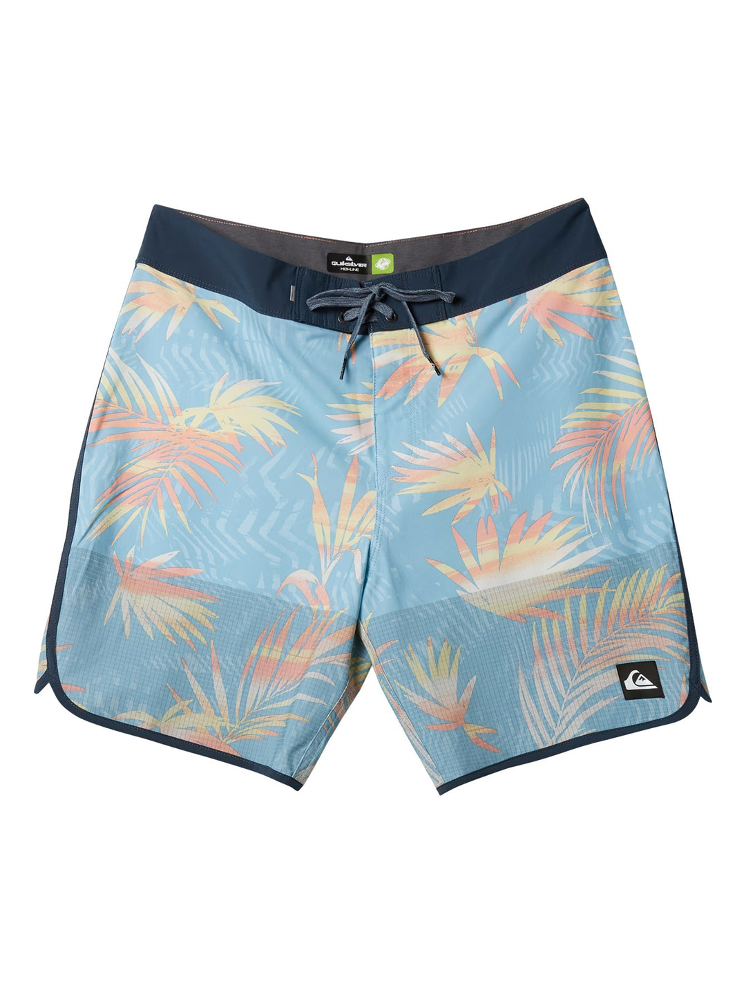Traje de baño Quiksilver azul cielo con estampado de hojas tropicales y cintura azul marino.
