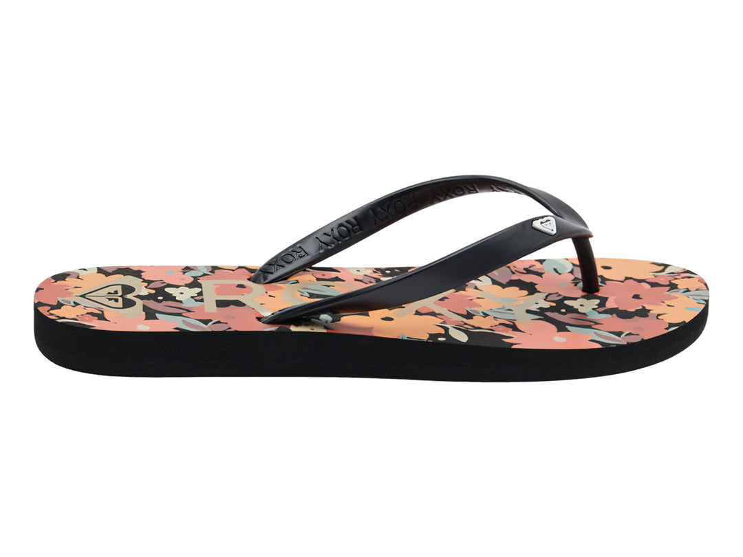 Sandalias de dedo negras con estampado floral en colores naranja y azul.