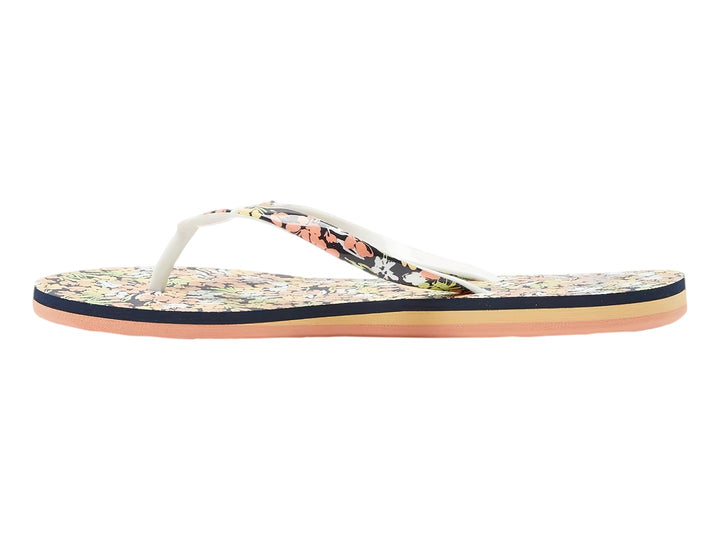Sandalias ROXY Portofino III con estampado floral, suela azul marino y base color durazno.