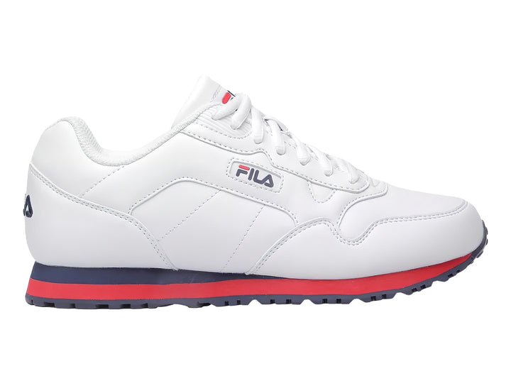 Tenis FILA blancos con suela en colores rojo y azul marino, vista lateral.