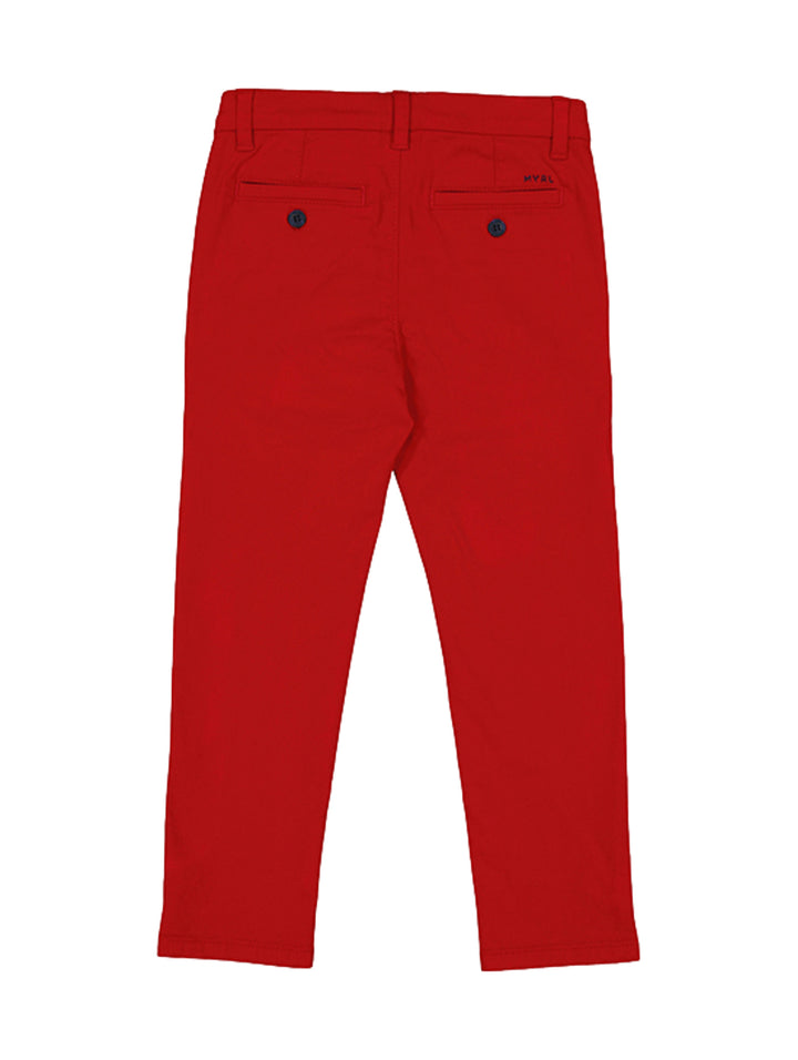 Pantalón chino básico de color rojo para niño.