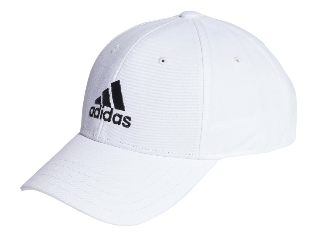 Gorra deportiva Adidas de color blanco con logotipo frontal en negro y visera curva.
