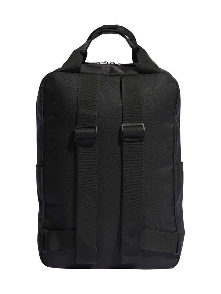 Mochila Adidas Prime de color negro con bolsillo frontal y asa superior sobre fondo blanco.