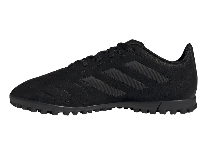 Zapato de fútbol Adidas Goletto VIII TF en color negro total con suela para césped sintético.