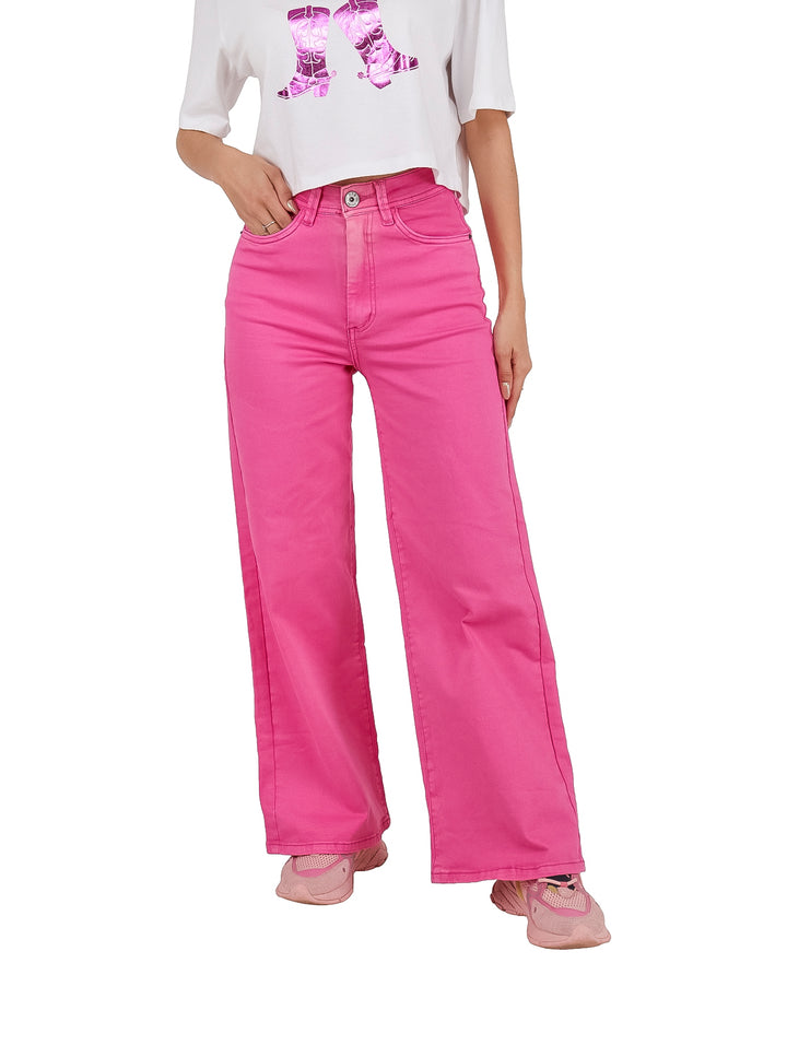 Pantalones culotte color fucsia de pierna ancha y estilo casual.