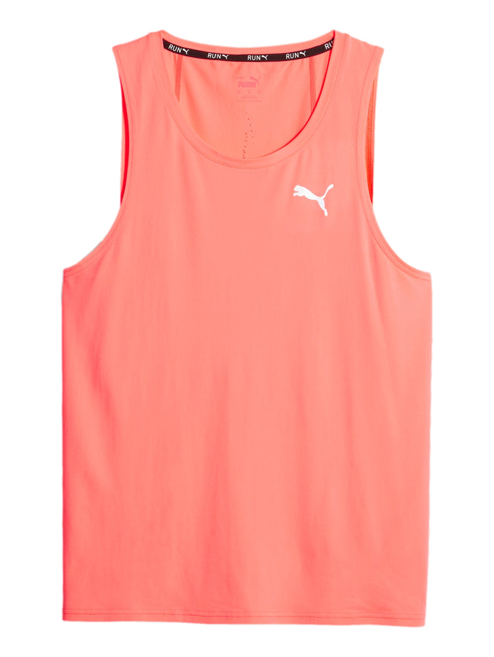 Camiseta deportiva PUMA RUN CLOUDSPUN TANK color Fire Orchid, sin mangas y con logo blanco.
