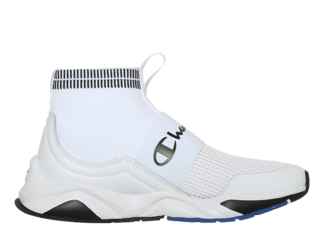 Tenis deportivos Champion blancos para niños con diseño tipo calcetín y suela gruesa.