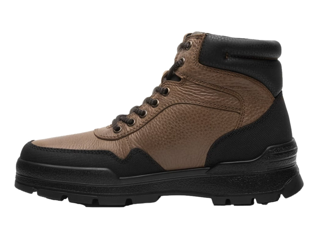 Botín Flexi color taupe y negro con suela robusta y cierre de cordones para hombre.
