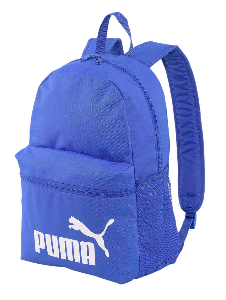 Mochila deportiva PUMA color azul Royal Sapphire con logotipo blanco en el frente y bolsillos laterales de malla.