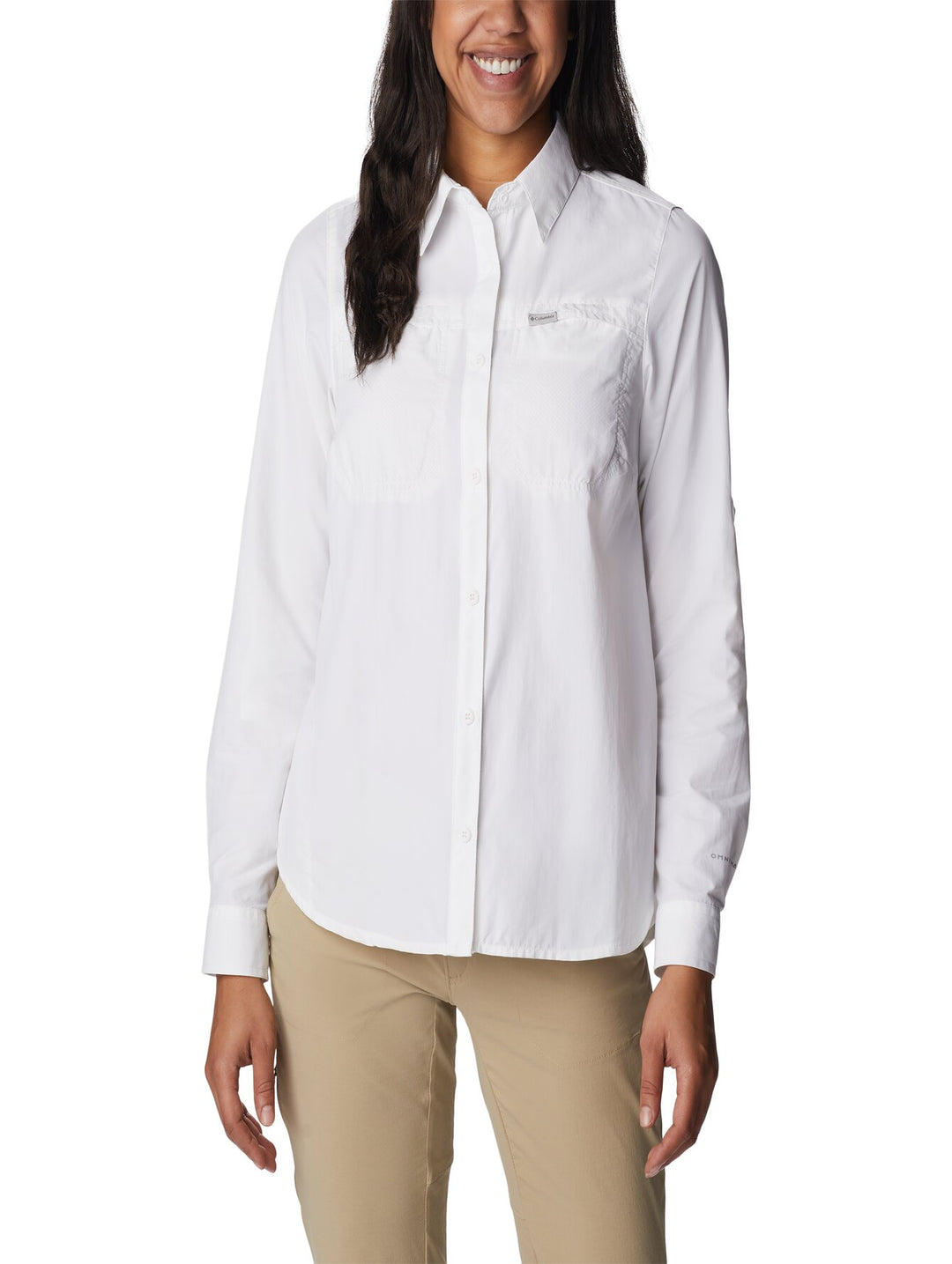 Camisa Columbia Silver Ridge 3.0 de color blanco, manga larga, con cuello y botones.