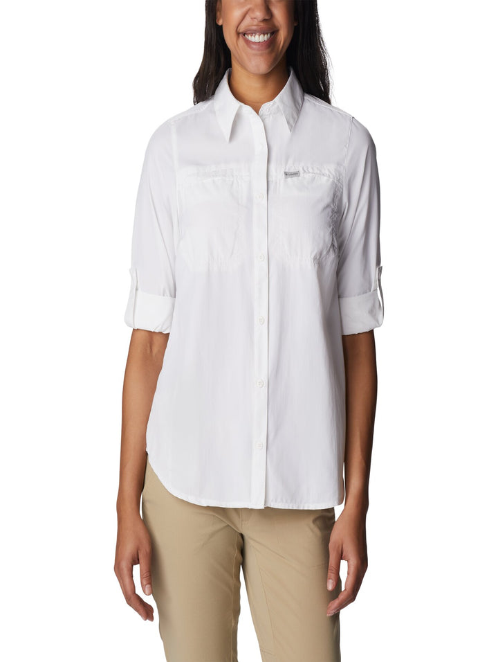 Camisa Columbia Silver Ridge 3.0 de color blanco, manga larga, con cuello y botones.
