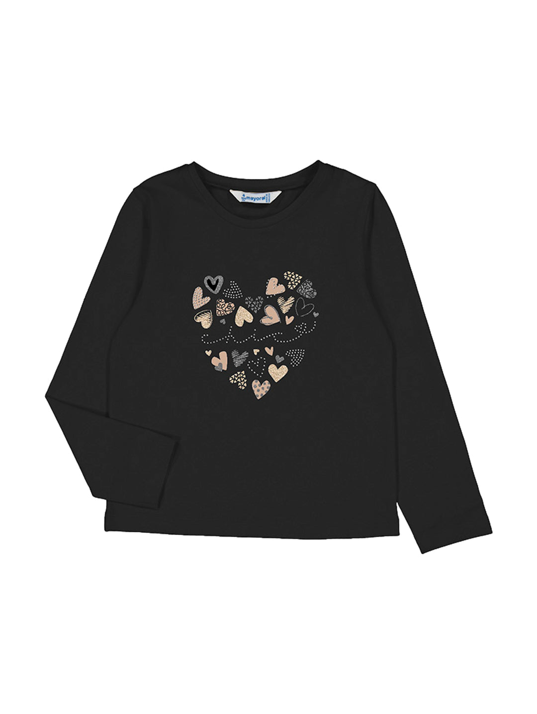 Camiseta negra de manga larga para niños con estampado de corazones en tonos beige en el centro.