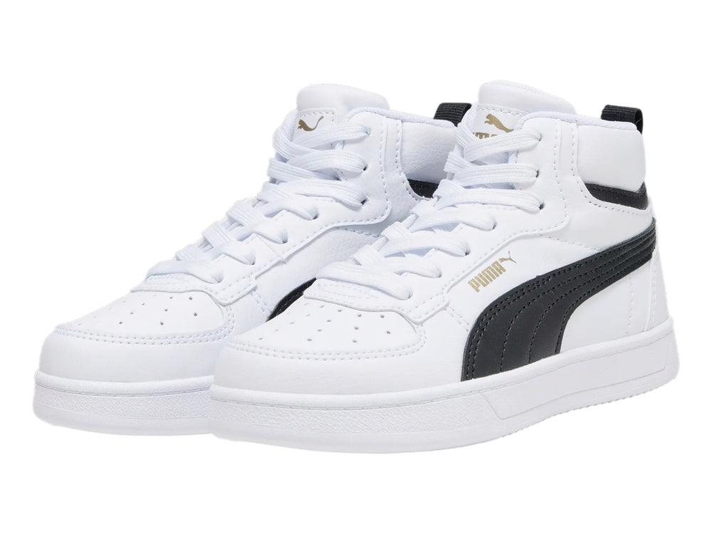 Tenis PUMA Caven 2.0 Mid color blanco con franja lateral negra y suela blanca.