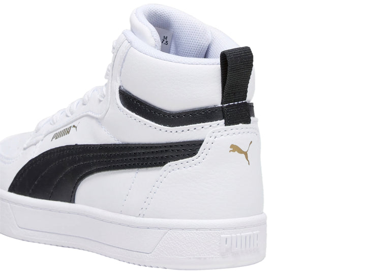 Tenis PUMA Caven 2.0 Mid color blanco con franja lateral negra y suela blanca.