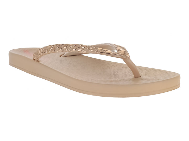 Sandalias planas de color beige con tira decorada, marca Ipanema.