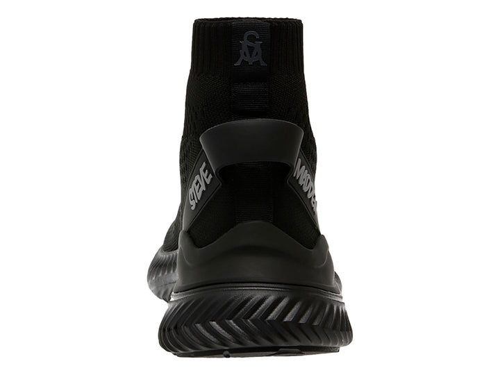 Tenis deportivos Steve Madden color negro, diseño tipo calcetín con suela texturizada.