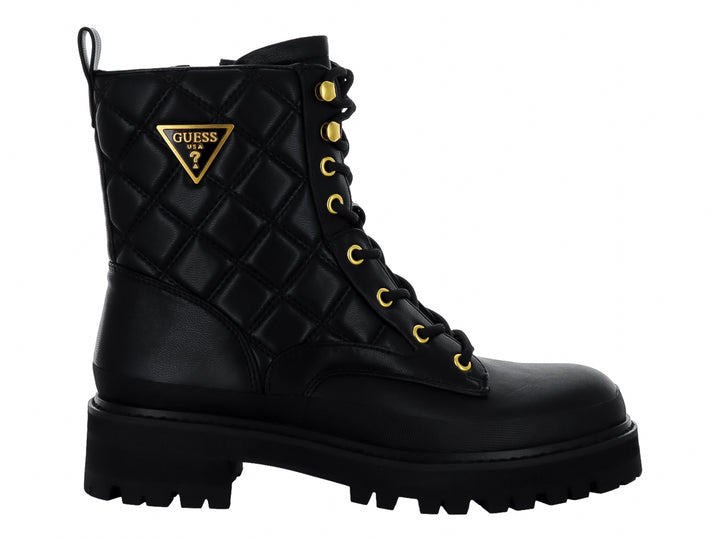Botas negras GUESS de caña alta con diseño acolchado, ojetes dorados y suela track gruesa.