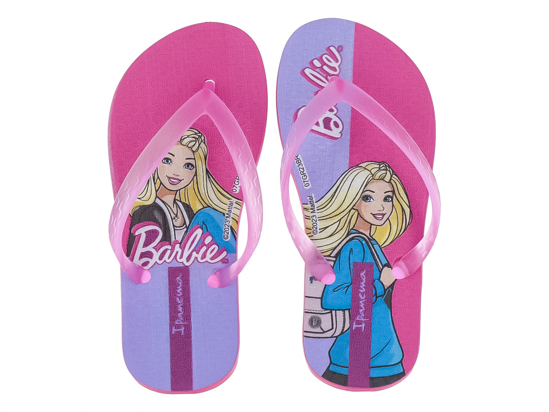 Sandalias Ipanema color rosa obscuro con diseño estampado en la plantilla y tiras delgadas.