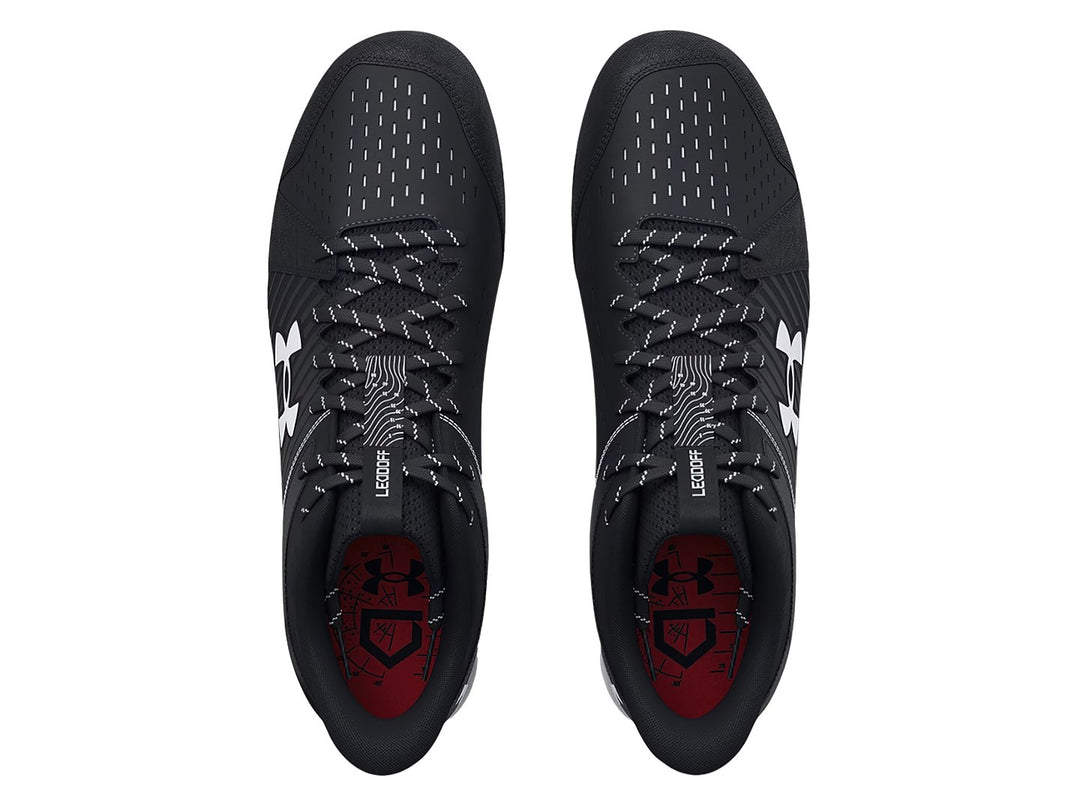 Zapato deportivo Under Armour Lead Off Mid en color negro con suela gris y logo blanco lateral.