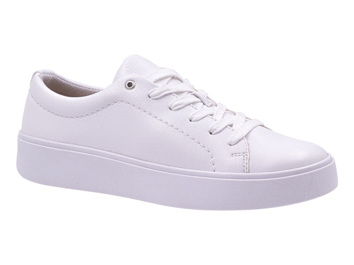Tenis Hispana modelo Emily en color blanco con suela de plataforma y agujetas.