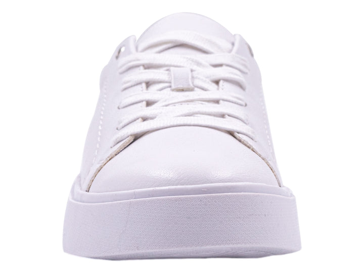 Tenis Hispana modelo Emily en color blanco con suela de plataforma y agujetas.