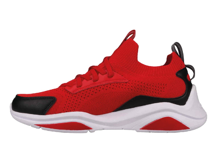 Tenis deportivos Champion color rojo con detalles negros y suela blanca.