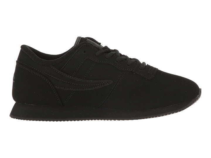 Tenis deportivos FILA modelo 5SC en color negro total con suela plana y agujetas.