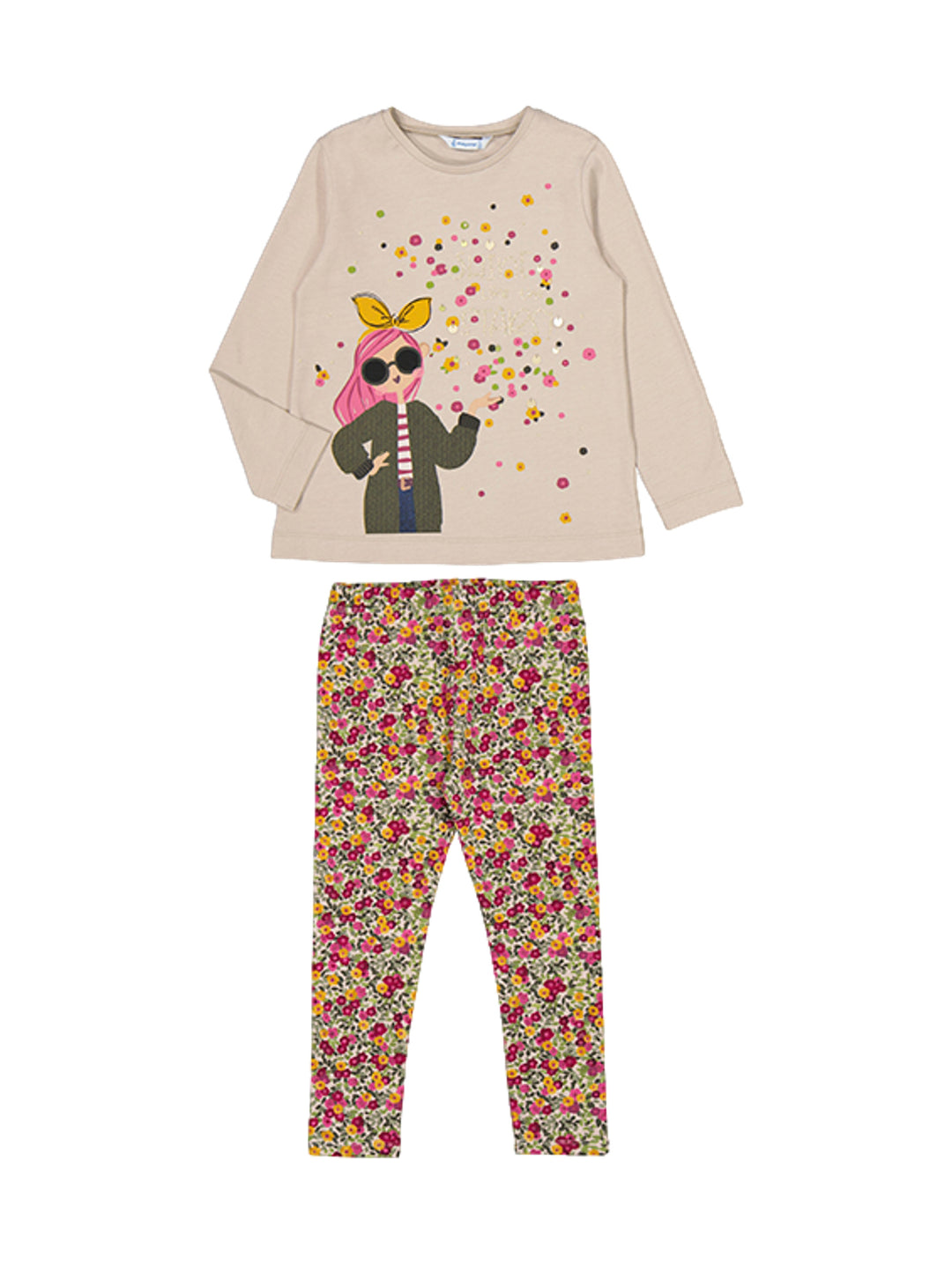 Conjunto de ropa para niña compuesto por camiseta beige con gráfico y leggings con estampado floral multicolor.