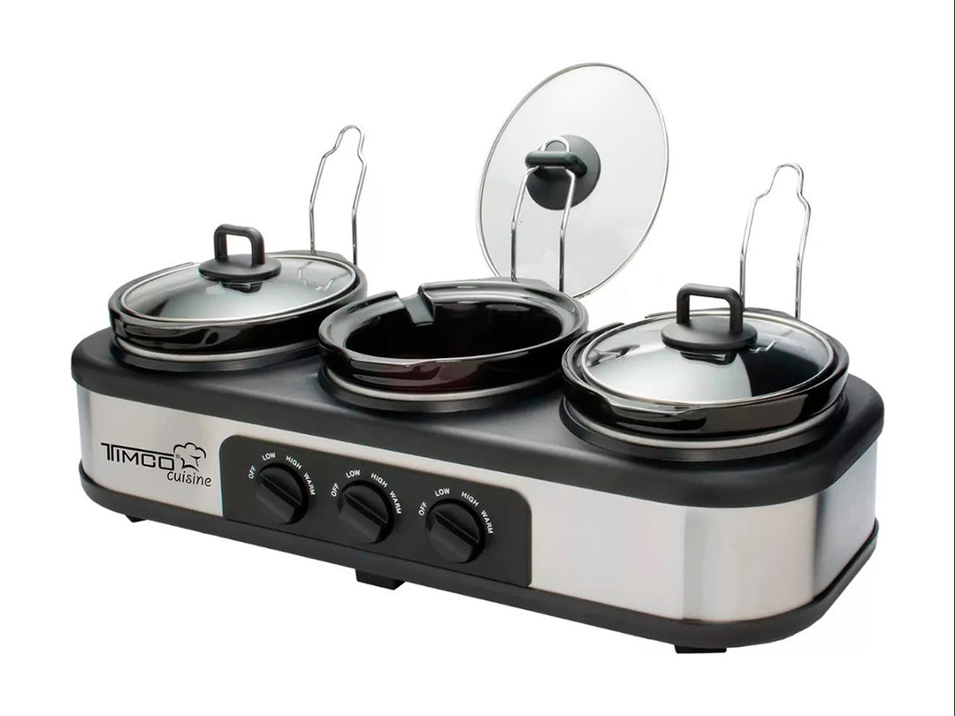 Bufetera eléctrica Timco de tres recipientes con tapas de vidrio y cuerpo de acero inoxidable y negro.