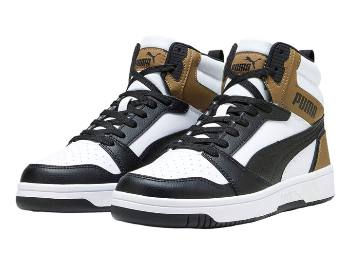 Tenis PUMA Rebound V6 de cuello alto en colores blanco, negro y marrón chocolate.