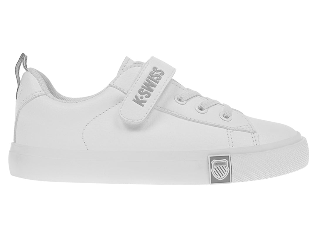Tenis K-Swiss Mini Trinity color blanco para bebé con cierre de velcro y suela blanca.