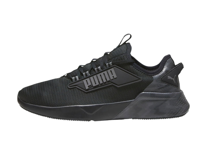 Tenis deportivos PUMA Retaliate 2 Hyperwave en color negro y gris oscuro con tejido transpirable.