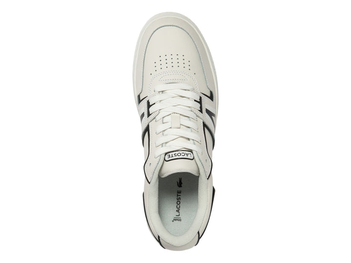 Tenis Lacoste blancos con rayas negras laterales y suela blanca.