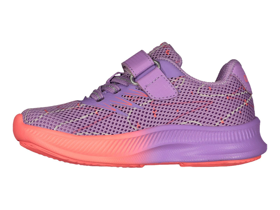 Tenis deportivos infantiles en colores morado y coral con cierre de velcro y suela degradada.