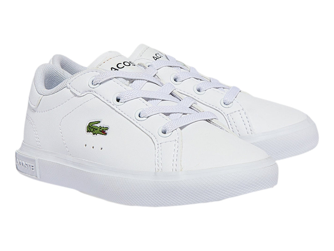 Tenis Lacoste Powercourt color blanco con logotipo de cocodrilo verde en el lateral y suela blanca.