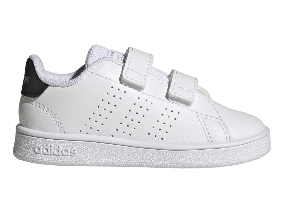 Tenis Adidas Advantage CF I en color blanco con detalles negros y cierre de velcro para niños.