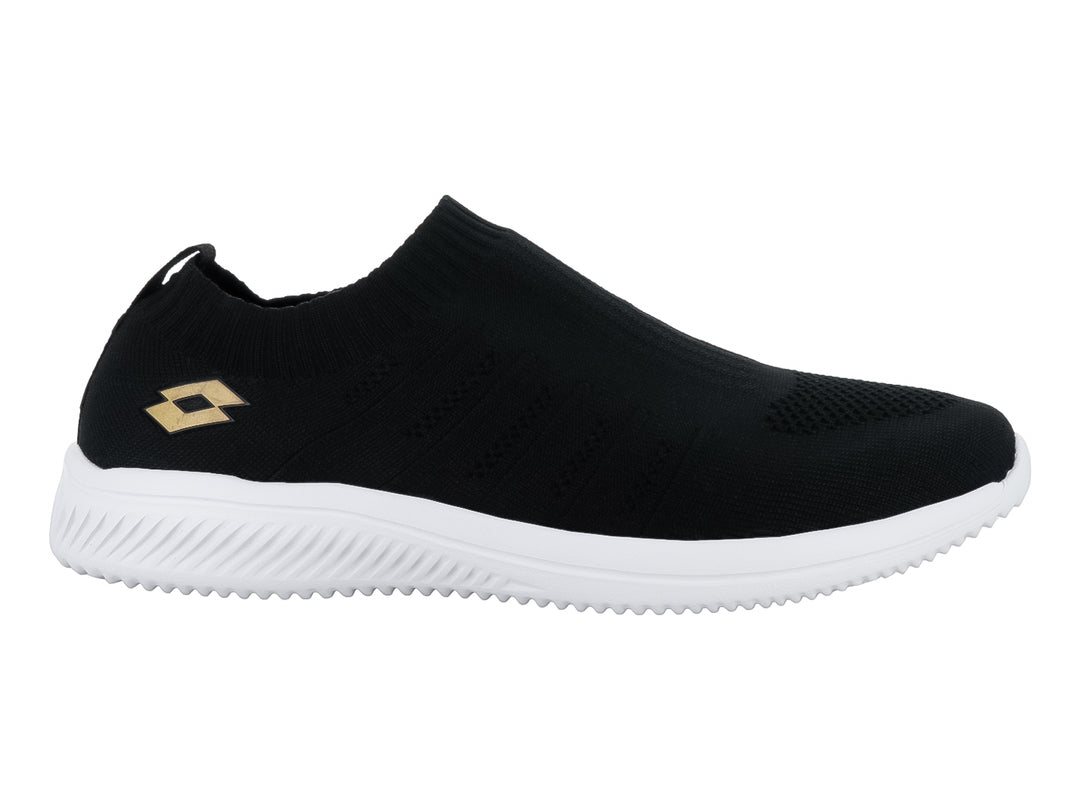 Tenis deportivos Lotto color negro con suela blanca y logotipo dorado en el lateral.
