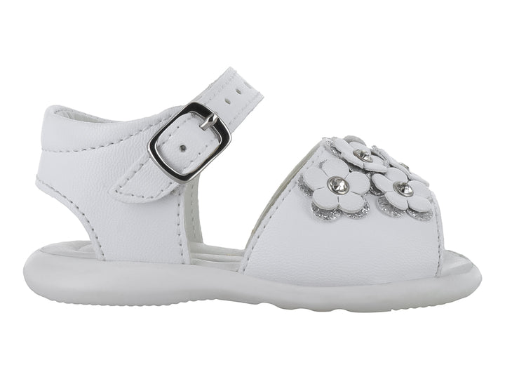 Sandalia blanca para bebé con detalles de flores brillantes y correa con hebilla.