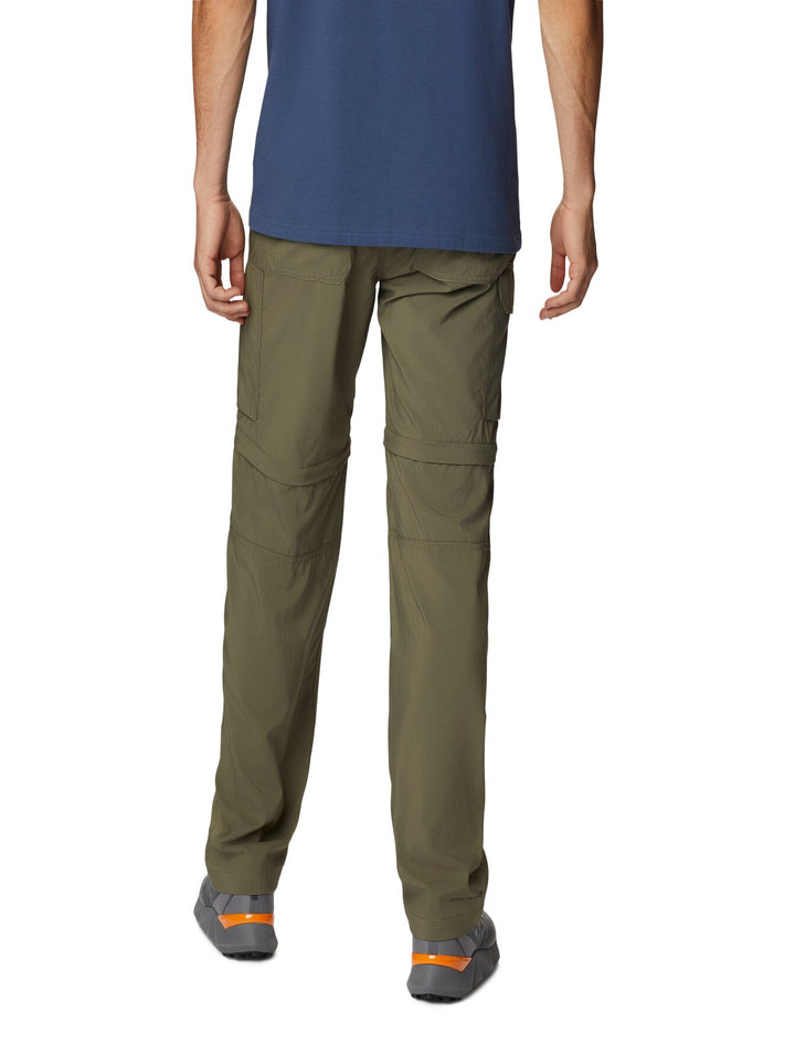 Pantalón Columbia Silver Ridge Utility convertible en color verde piedra con cierre en la rodilla para transformarse en short.