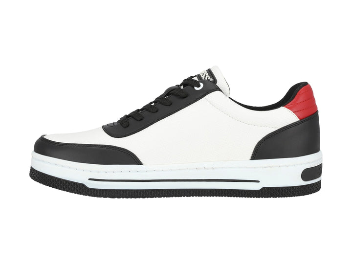 Tenis Guess blancos con detalles en negro y rojo, diseño deportivo.