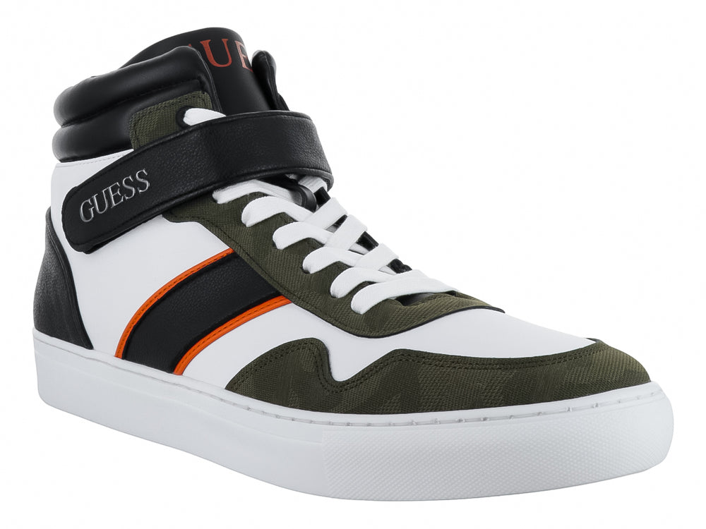 Tenis botín Guess multicolor con detalles en negro, verde oliva y naranja sobre fondo blanco.