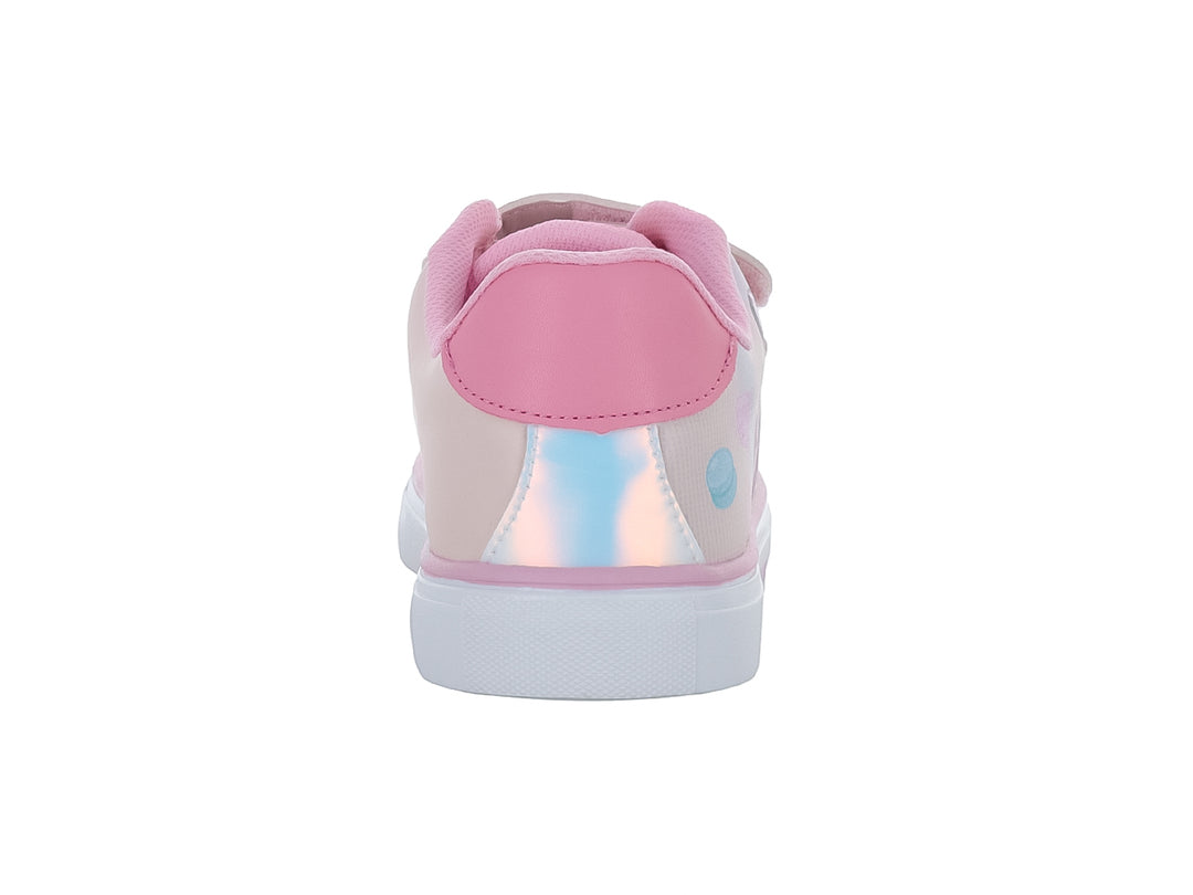 Tenis deportivos color rosa para niña con diseño de personaje y dulces, suela blanca y cierre de velcro.
